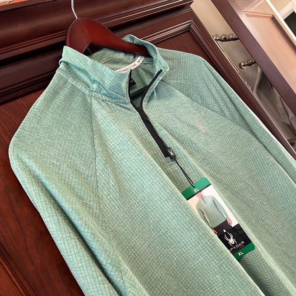 Brand New Spyder Active, Breathable, Quick Dry, Lightweight Stretch Green fabric - Picture 7 of 10